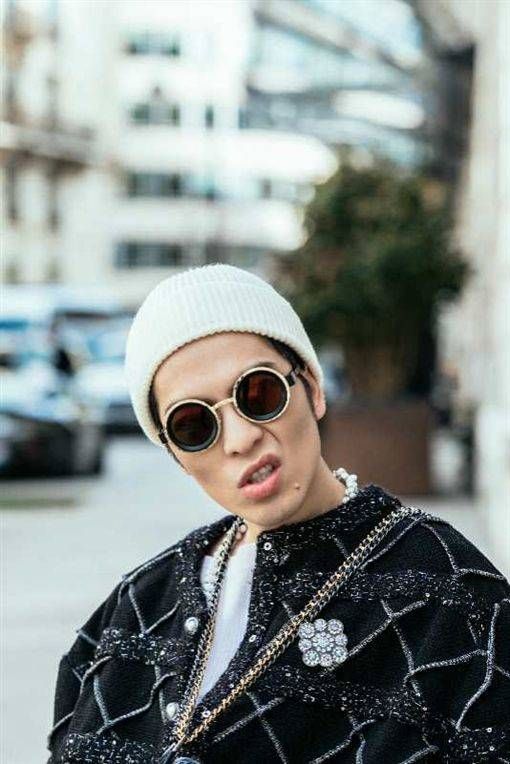 蕭敬騰首度鬆口認愛！告白我很喜歡她 