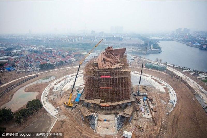 中國完成「19層樓高巨型關羽雕像」震驚全亞洲！走進雕像「又是另一個世界」內有乾坤好精采！ 