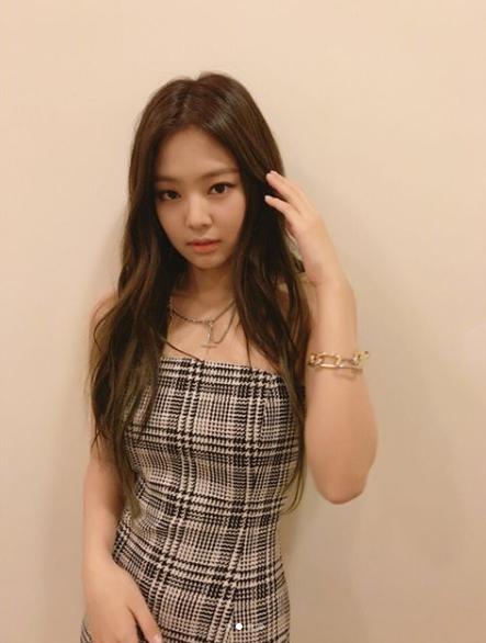 韓國又現艷照門！BLACKPINK成員Jennie裸照網上遭瘋傳…粉絲一看大暴怒：根本就太過分  