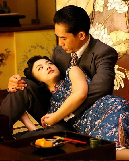 隱瞞了多年，湯唯丈夫身份大曝光，網友：難怪她會看不上樑朝偉 