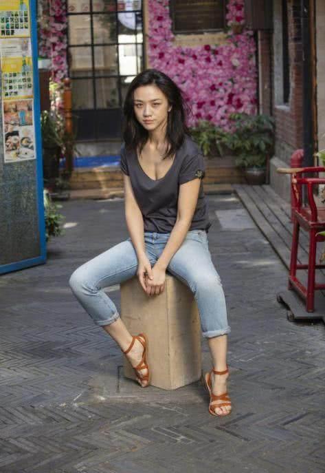 隱瞞了多年，湯唯丈夫身份大曝光，網友：難怪她會看不上樑朝偉 