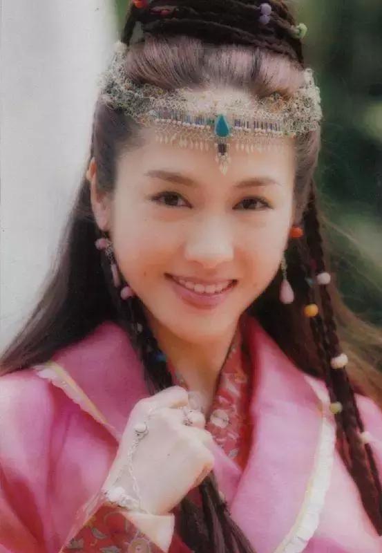 林青霞三個女兒，黎姿三個女兒，鍾麗緹三個女兒，差距明顯！