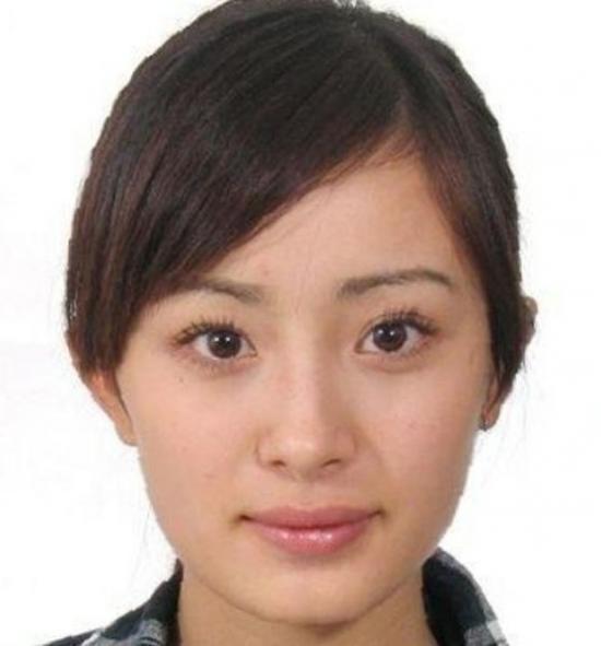 這十位女星證件照，有人一眼就能認出，有的卻與平時照片差距太大