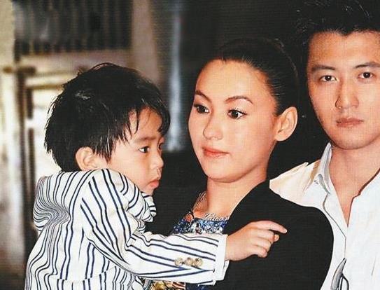 張柏芝被偷拍到「背150公分生病兒子」引人鼻酸！原來當年謝霆鋒「不要兒子扶養權」的真相竟是！.... 