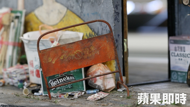 紅到國外去！台灣藝術家「把廢材變超真實模型」　他超強「神還原新北市街景」還有更猛的 