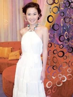 吳京的前任和現任妻子對比，終於知道他為什麼選擇現任妻子謝楠了！