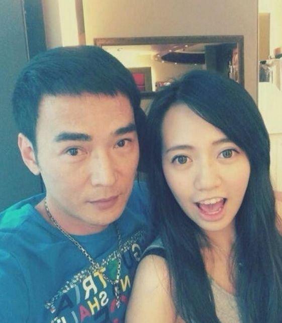 男星離婚後凈身出戶，為了愛女放棄過億家產，如今生活打臉前妻！