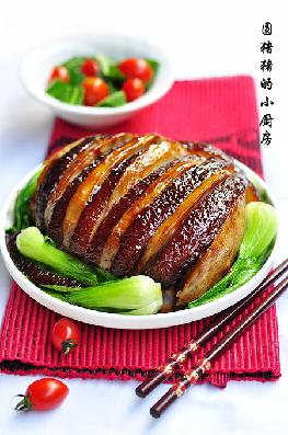 2道香芋扣肉的做法,原來加點冰糖會更入味喔