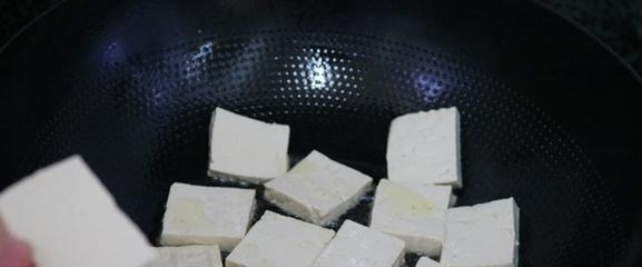 蒜香豆腐的做法大全，手把手教你怎樣煎豆腐既不粘鍋又好吃