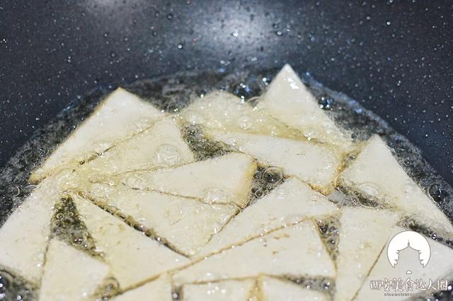 豆腐最新吃法，不僅特別好吃，還超級下飯，你也試試吧