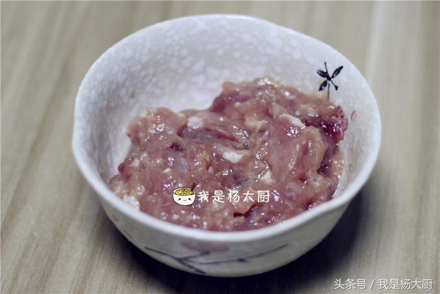 媽媽教我這樣燒茄子，簡單又方便！超級下飯，每次都吃兩大碗飯！愛吃茄子的朋友收藏吧！