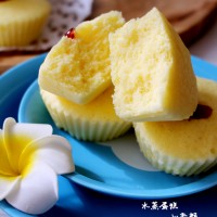 低糖少油的水蒸蛋糕，松軟可口，美味健康，不要錯過哦！ 