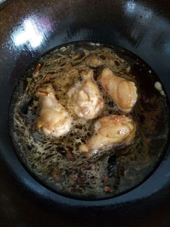 紅燒啤酒雞腿兒，客官來一隻......