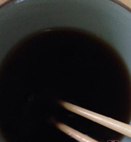 教你做超好吃可樂雞翅，不用一滴油，香嫩無比，做法還超級簡單