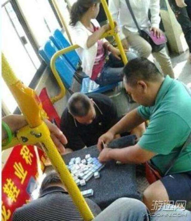   看妹聖地！中國地鐵太精彩了，難怪天天有人坐過站！