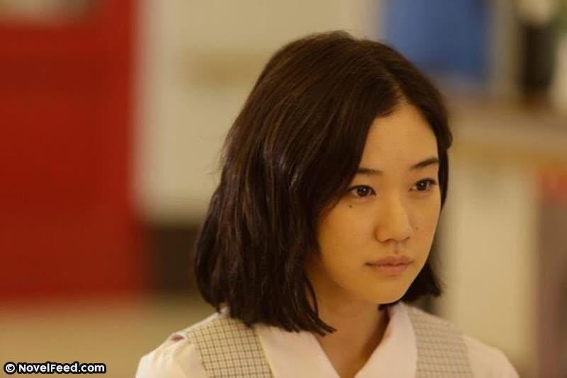 男友嫌棄她爸說「做工的很丟臉」，她默默說出「這句話」後掉頭就走！留下了啞口無言的他...