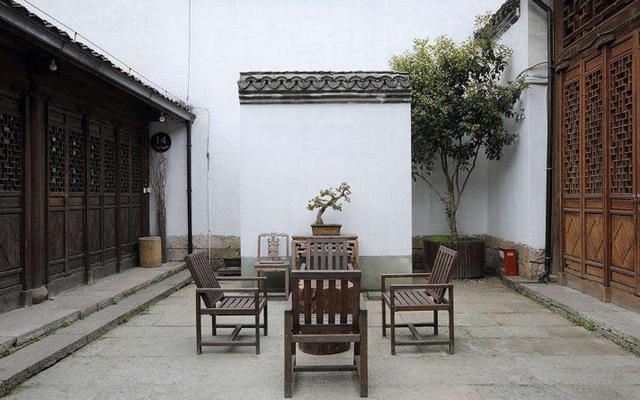心理測試：4個院子當你老了最想搬到哪裡住，測出你為什麼而心累 
