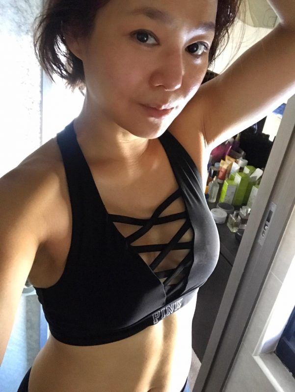 39歲看起來像25歲！台灣曲線女神Gina的4個床上瘦身運動