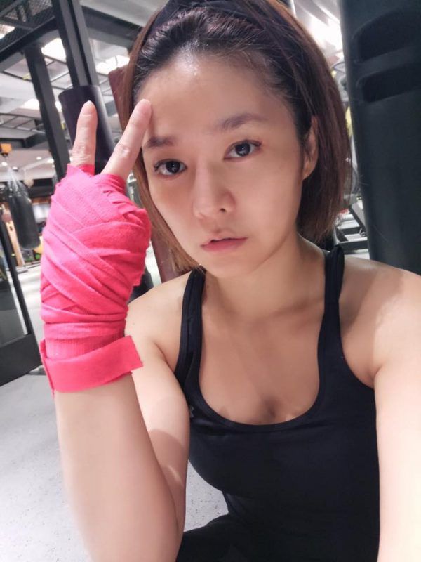 39歲看起來像25歲！台灣曲線女神Gina的4個床上瘦身運動