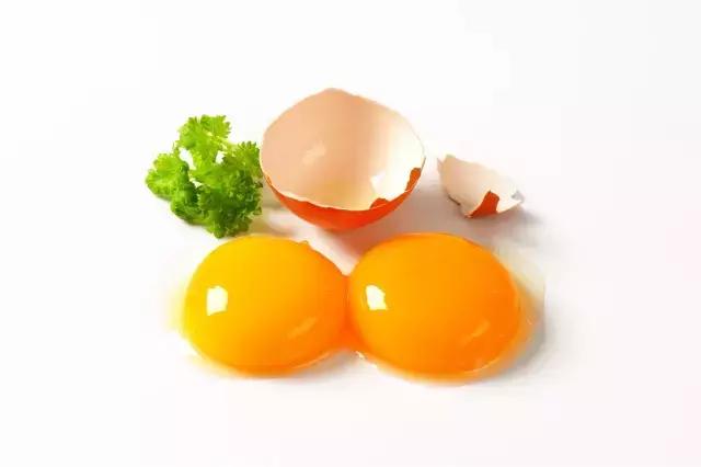 對眼睛最好的5種食物，護眼亮睛，趕緊給你家孩子多吃點吧