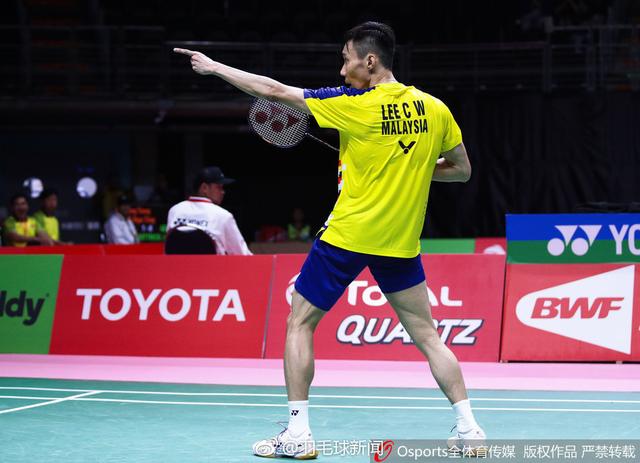 李宗偉2-0安賽龍，第二局又打出21-9！網友：安賽龍時代太短暫！