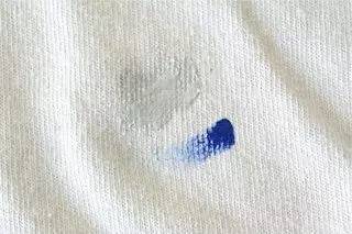 衣服不管染上什麼，用這招都能洗掉，太實用了 