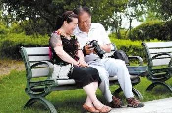 六十歲以後，怎麼做夫妻？（附家庭幸福良方） 