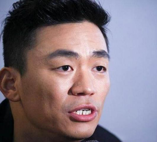 女兒判給馬蓉，兒子判給寶強，結果女兒的一句話讓王寶強心痛不已！