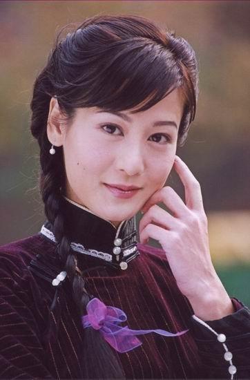趙薇姐妹，顏值不輸趙薇，因嫁錯人無人知曉，今生活成這般模樣！