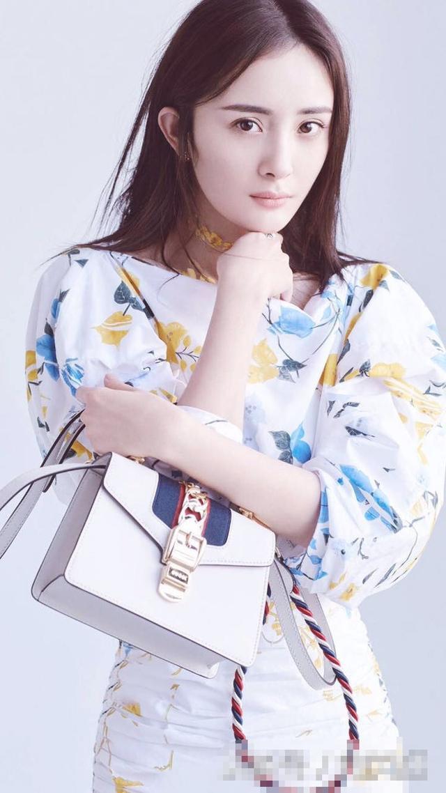 楊冪、林心如、李冰冰同搶一條花裙子穿，結果卻被馬蘇搶盡風頭！真尷尬！