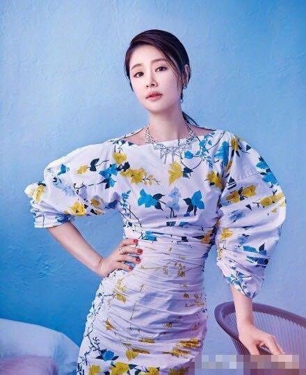 楊冪、林心如、李冰冰同搶一條花裙子穿，結果卻被馬蘇搶盡風頭！真尷尬！