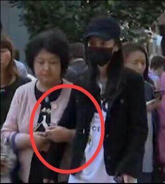 看完baby婆婆，再看看楊冪婆婆，差距不是一般大