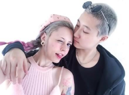黃秋生承認有20歲私生子，表示父子倆仍有聯絡！ 