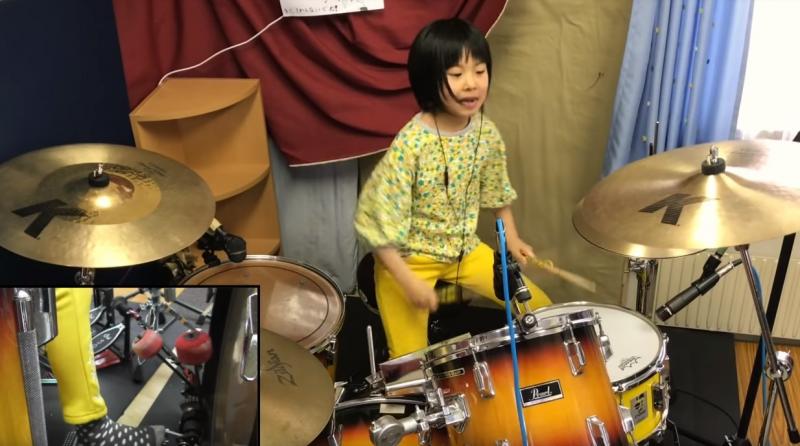 8歲女孩「搖滾式打鼓」紅到國外去　超強氣場「手腳最後開大絕招」網讚：根本是個天才 