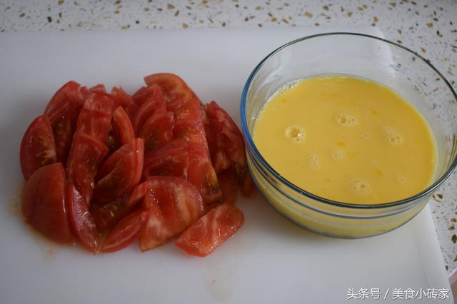 西紅柿炒雞蛋，多數人都做錯了，別再被誤導了！