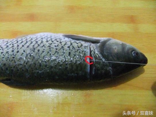 魚湯怎麼熬制才好喝？學會這一招，做出來湯濃白無腥味，看饞了