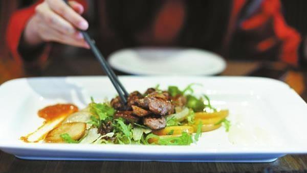 吃隔夜菜不會有致癌的危險嗎？養生專家：這兩種食物才最危險