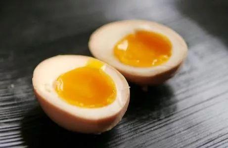 每天吃個雞蛋，從頭補到腳！保護視力、補充大腦營養、降血脂