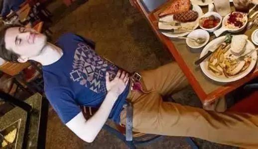 飯後這10個壞習慣危害太大了！都是你習以為常的