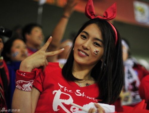 2018世界盃各國美女，唯獨韓國女球迷讓人戀愛了！ 