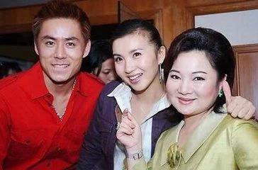 還記得《雙響炮》裡的白冰冰嗎？痛失愛女19年，兒子成就非凡，如今變成這樣！ 
