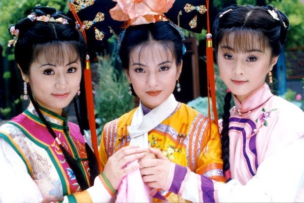 張靚穎、鄧紫棋合唱《雨蝶》連間奏都好聽！輕鬆飆出海豚音「超華麗合聲」嗨翻萬人 