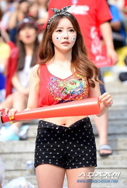 「韓國球員真的美爆了！這讓人怎麼能專心看球賽啊？ 