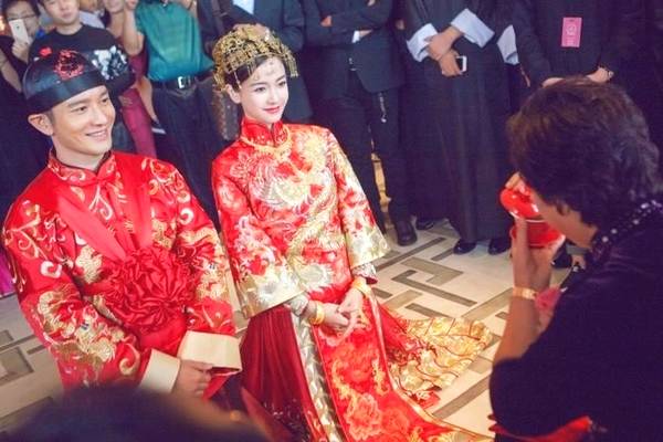 明星結婚給多少聘禮？黃曉明3838萬，李家誠1億，但我只服吳奇隆！