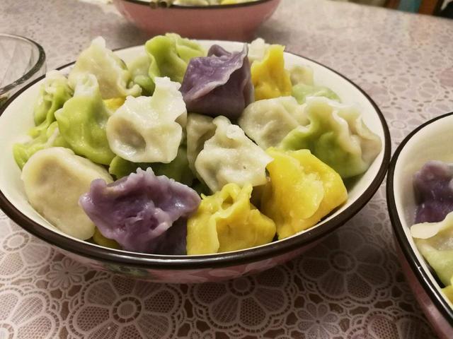 煮餃子用熱水還是涼水？知道餃子的3大秘訣，一分鐘秒變高手！