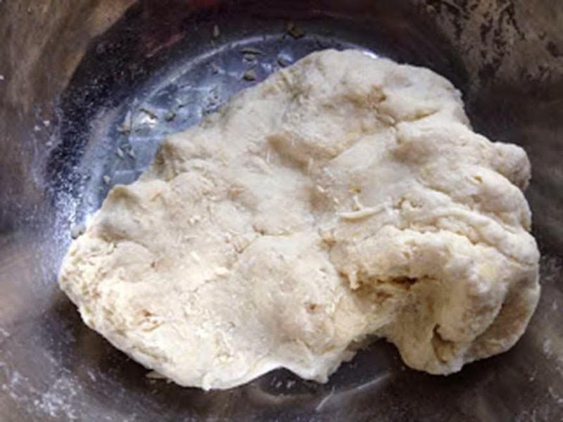 ◤板面の秘密?!◢ 板面最重要的精髓就在於「湯」！想要做出美味又好吃的板面就一定要跟著這食譜做啦~