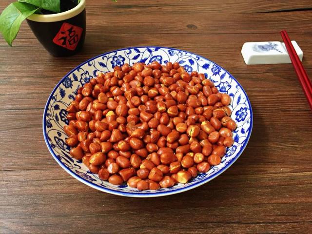 為什麼你炸的花生米不酥脆，還容易炸糊？因為你不懂這幾個訣竅！