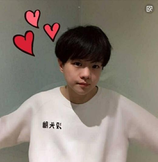 電子競技沒有睡覺：林蒙為上王者直播40小時，成鬥魚最拚命主播