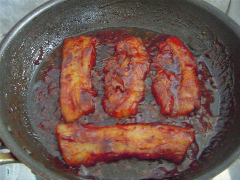 香噴噴的叉燒，做的時候加它，超級下飯，尤其是醬汁，大家都搶著吃！