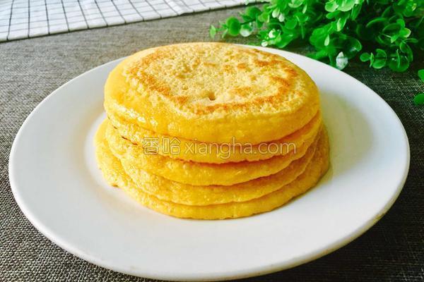 一把玉米粉，兩個雞蛋，教你做出黃金軟糯玉米餅，聞到香味就流口水 